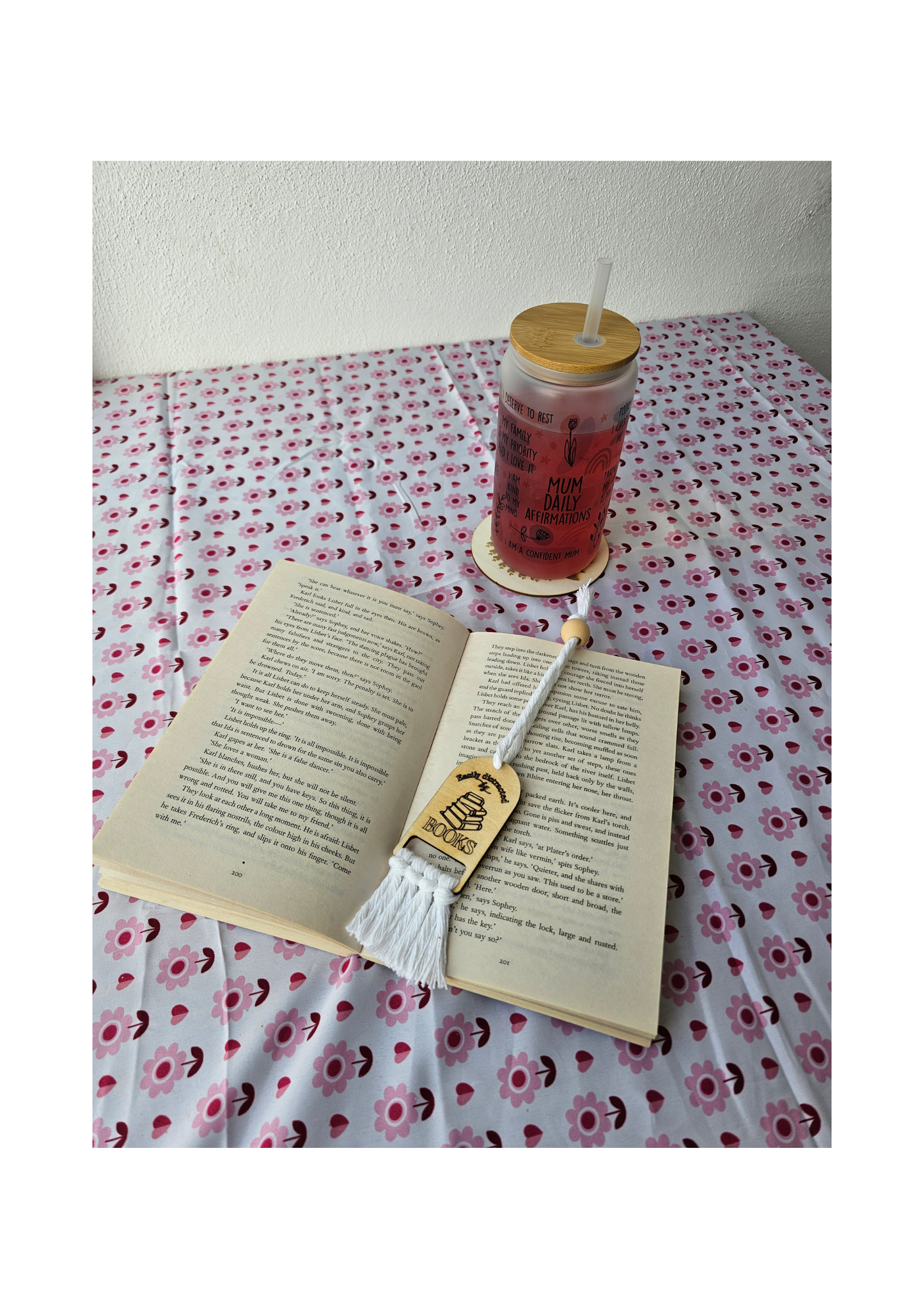 Easily Distracted By Books - Macramé Wooden Bookmark