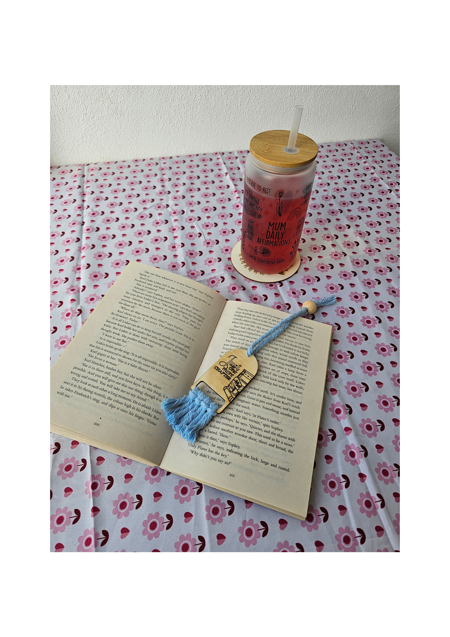 Just One More Chapter - Macramé Wooden Bookmark