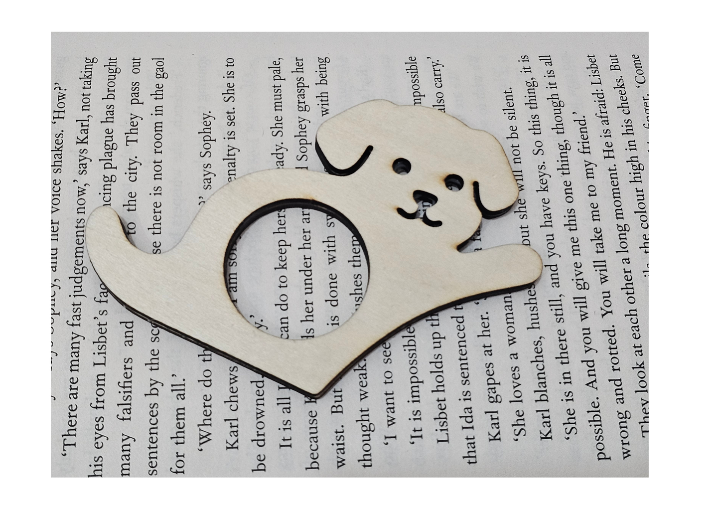 Pip the Puppy Book Buddy – Wooden Page Holder for Comfortable Reading