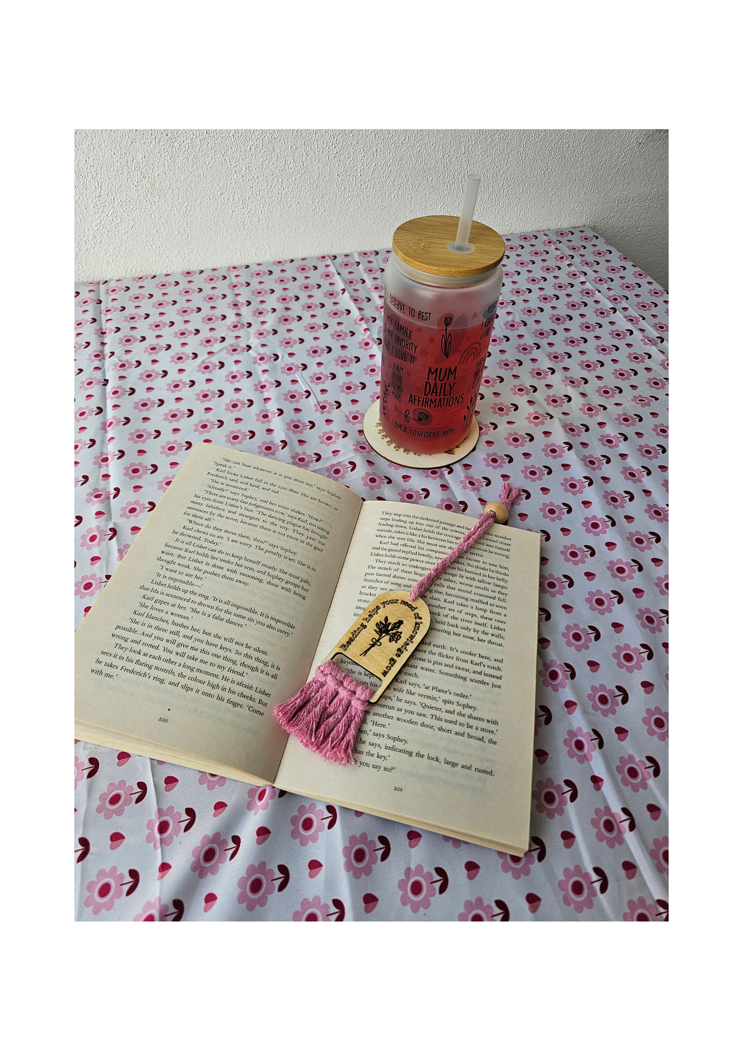 Reading Helps Your Seed Of Knowledge Grow - Macramé Wooden Bookmark