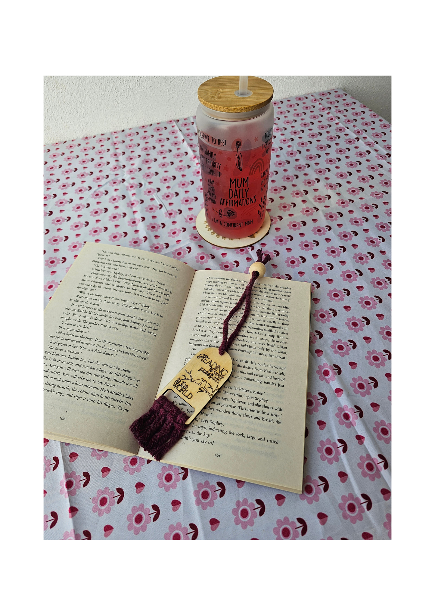 Reading Is Your Passport To The World - Macramé Wooden Bookmark