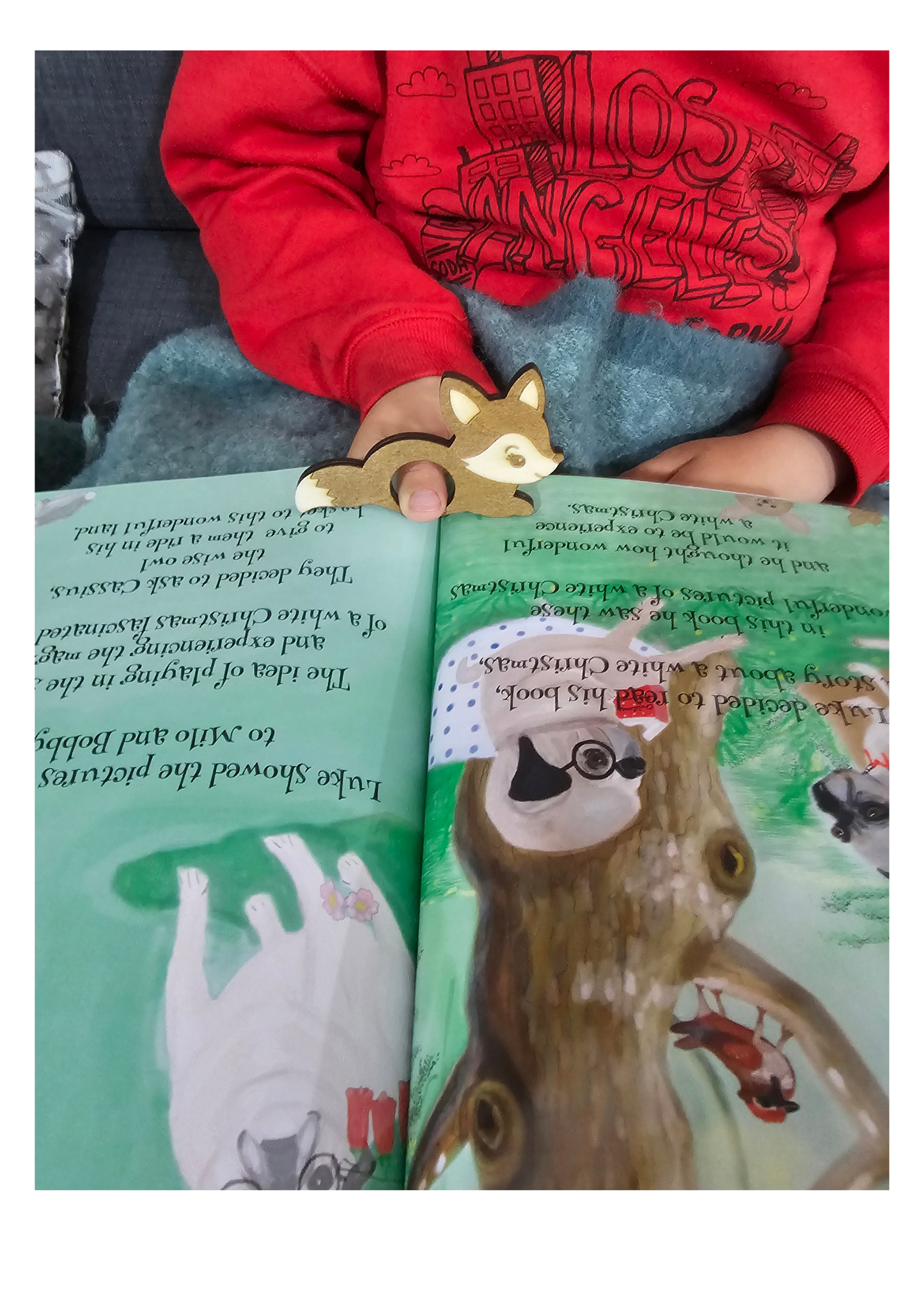 Finn the Fox – Wooden Page Holder for Comfortable Reading