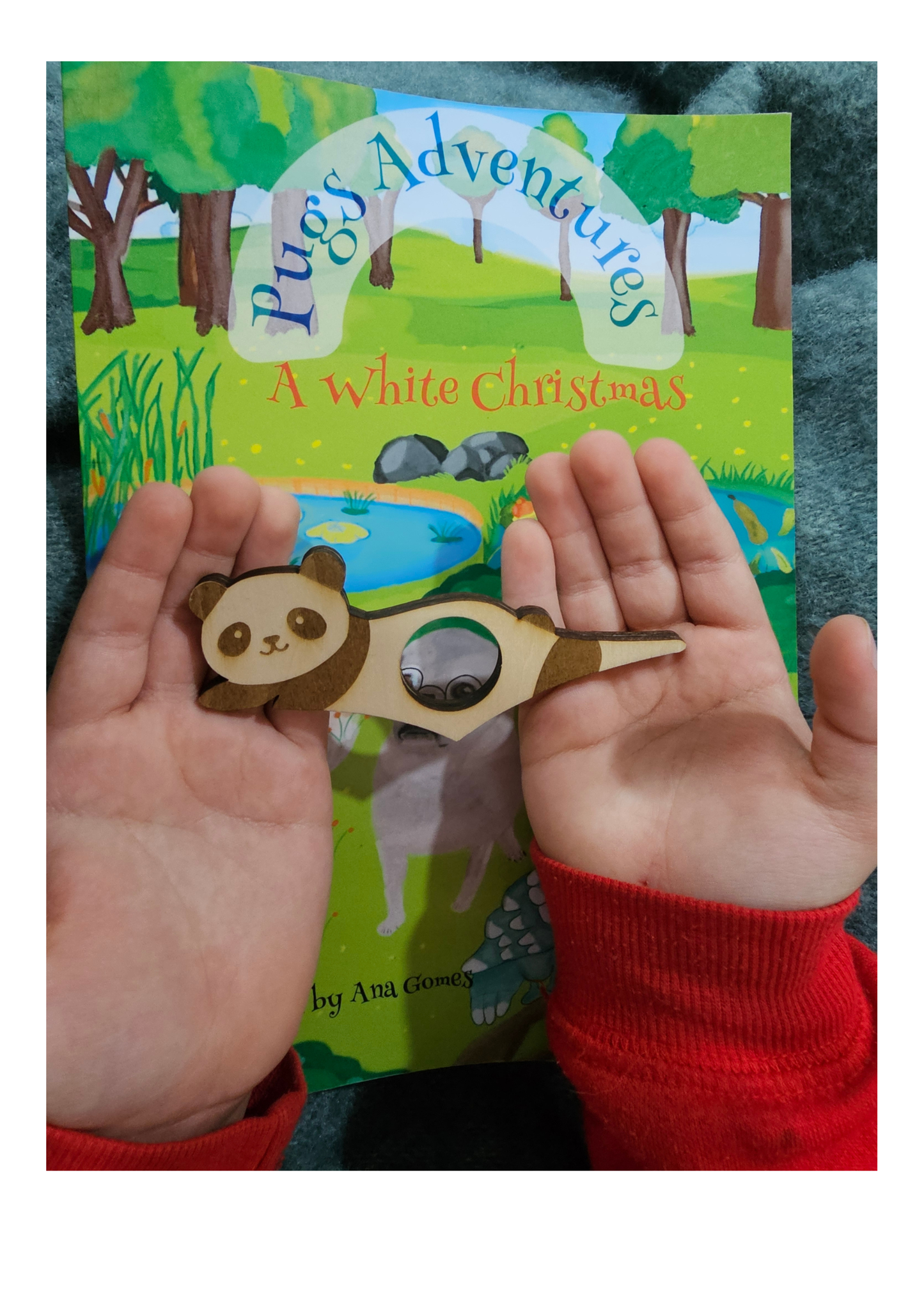 Penny the Panda – Wooden Page Holder for Comfortable Reading